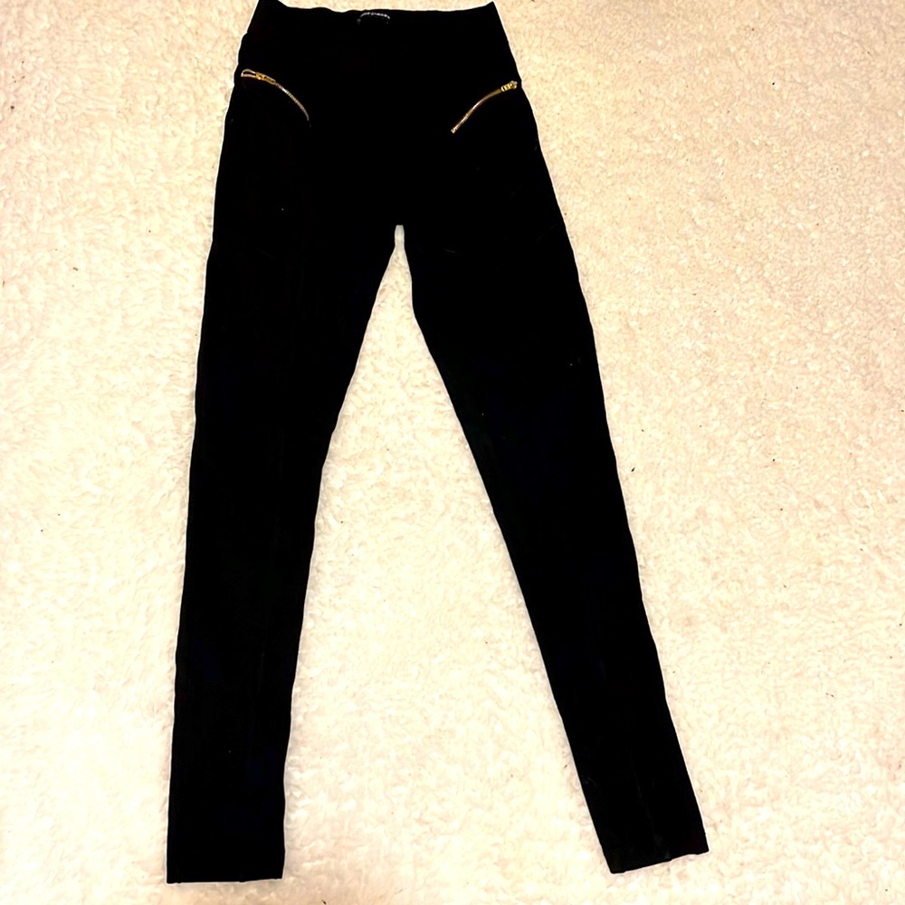 Like new black stretchy pants